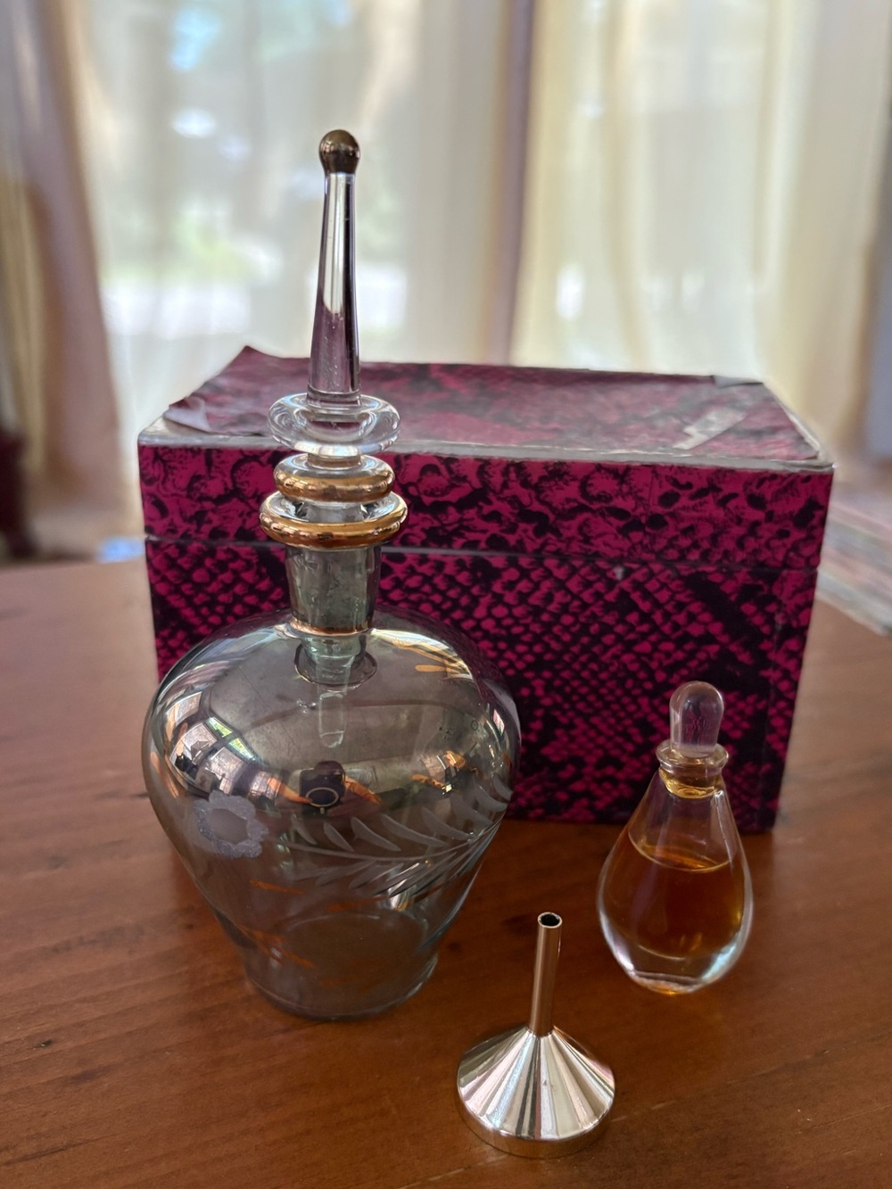 Vintage Halston Pefume 1/8 oz with Blown Glass Perfume Bottle and Stopper